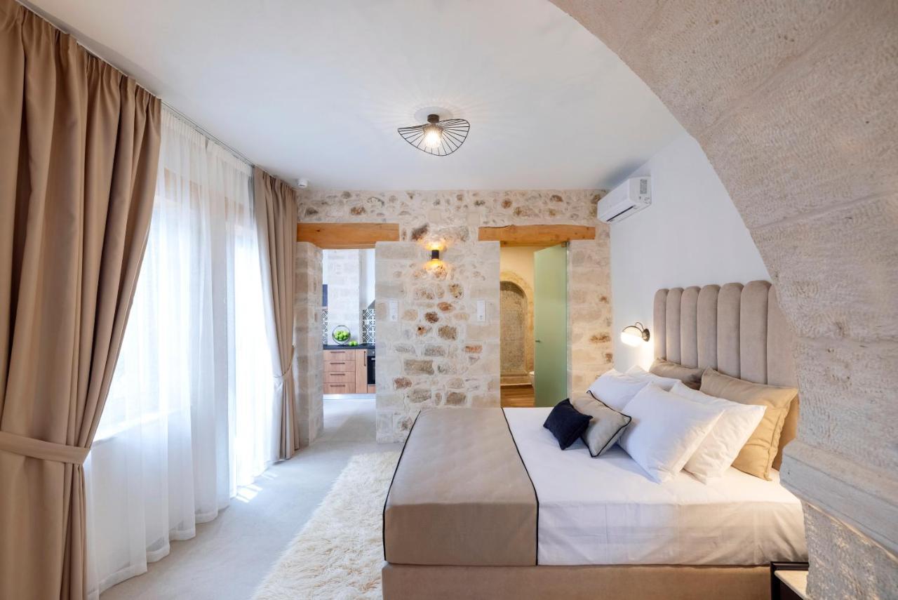 Casa Giorgio Exclusive Suites 罗希姆诺 外观 照片