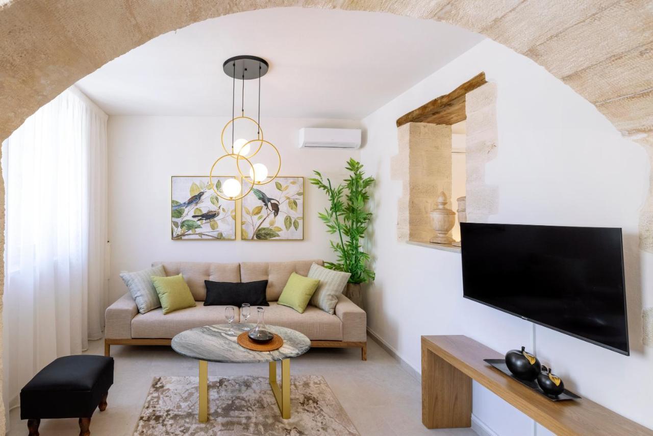 Casa Giorgio Exclusive Suites 罗希姆诺 外观 照片