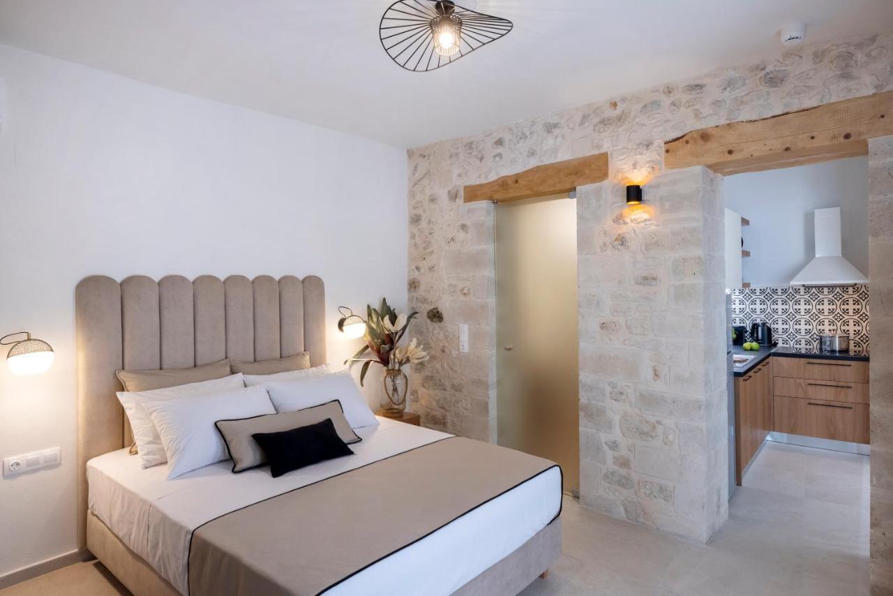 Casa Giorgio Exclusive Suites 罗希姆诺 外观 照片