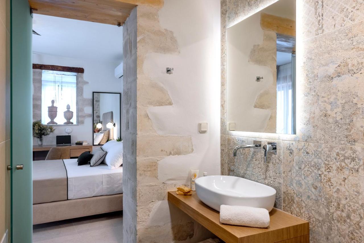 Casa Giorgio Exclusive Suites 罗希姆诺 外观 照片