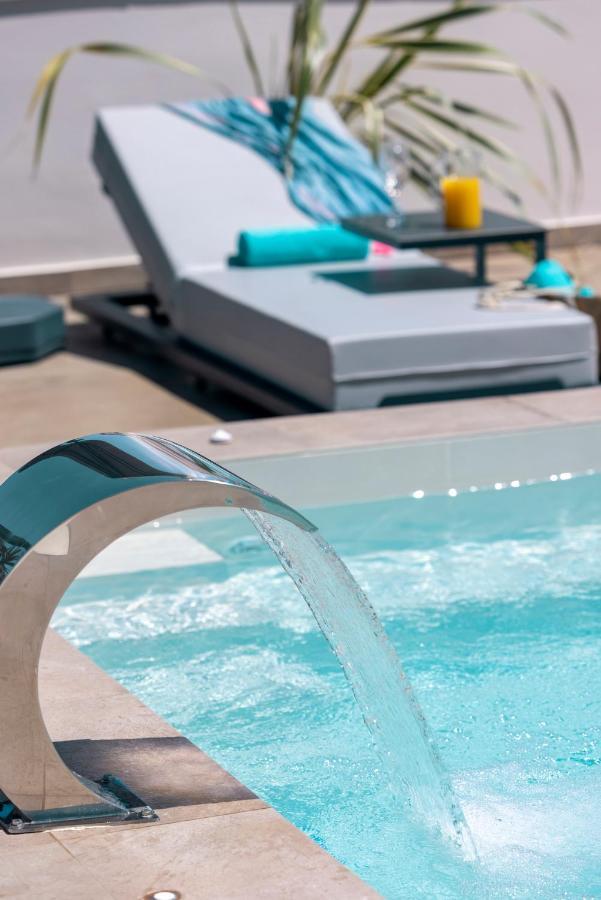 Casa Giorgio Exclusive Suites 罗希姆诺 外观 照片